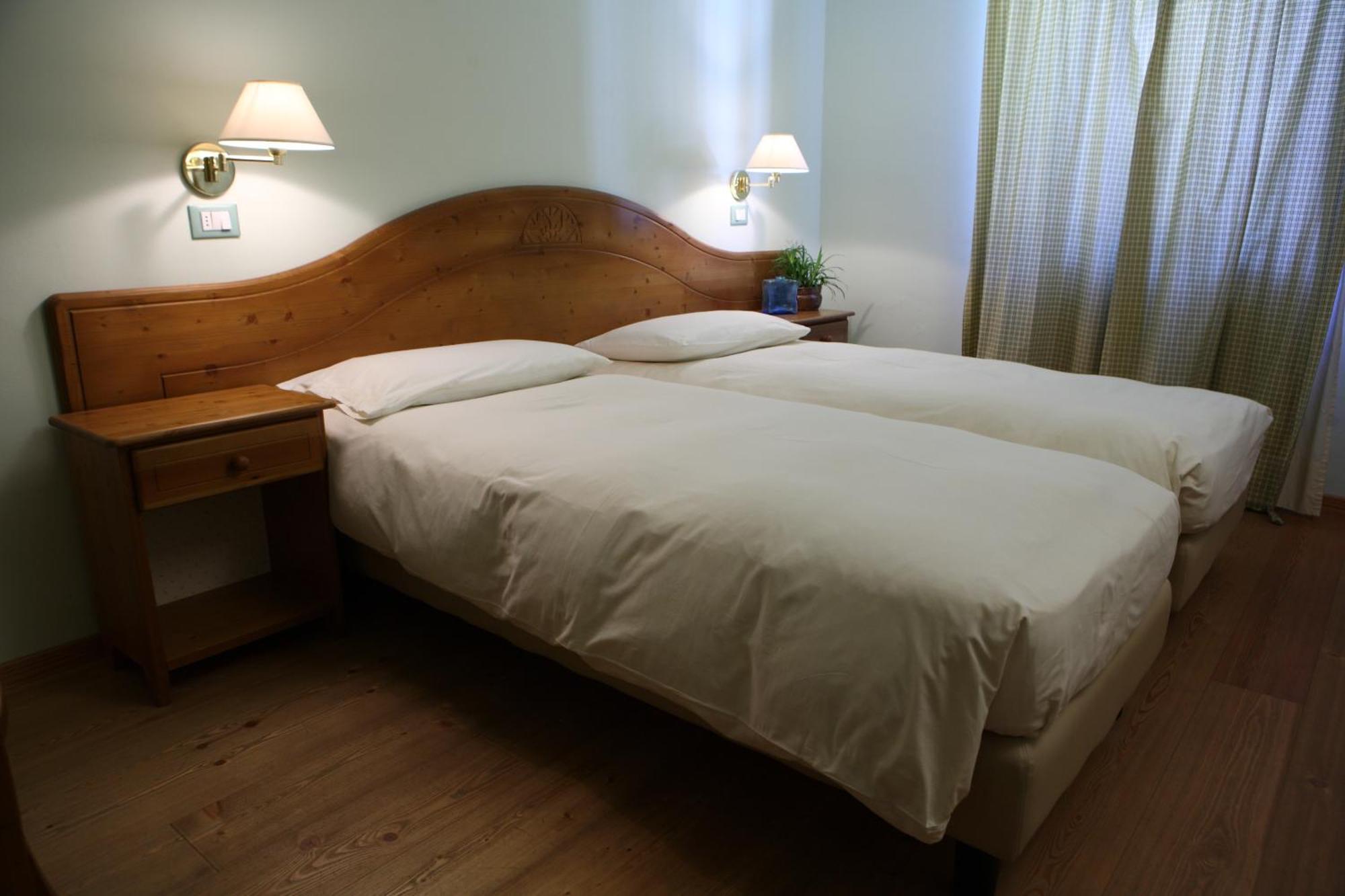 Hotel Residence Valverde Gressoney-La-Trinite Bagian luar foto