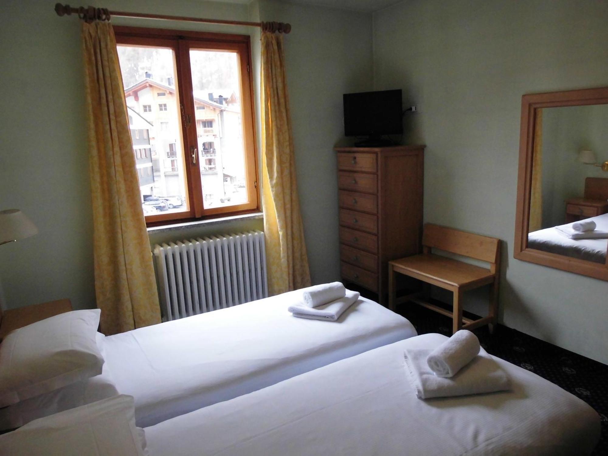 Hotel Residence Valverde Gressoney-La-Trinite Bagian luar foto