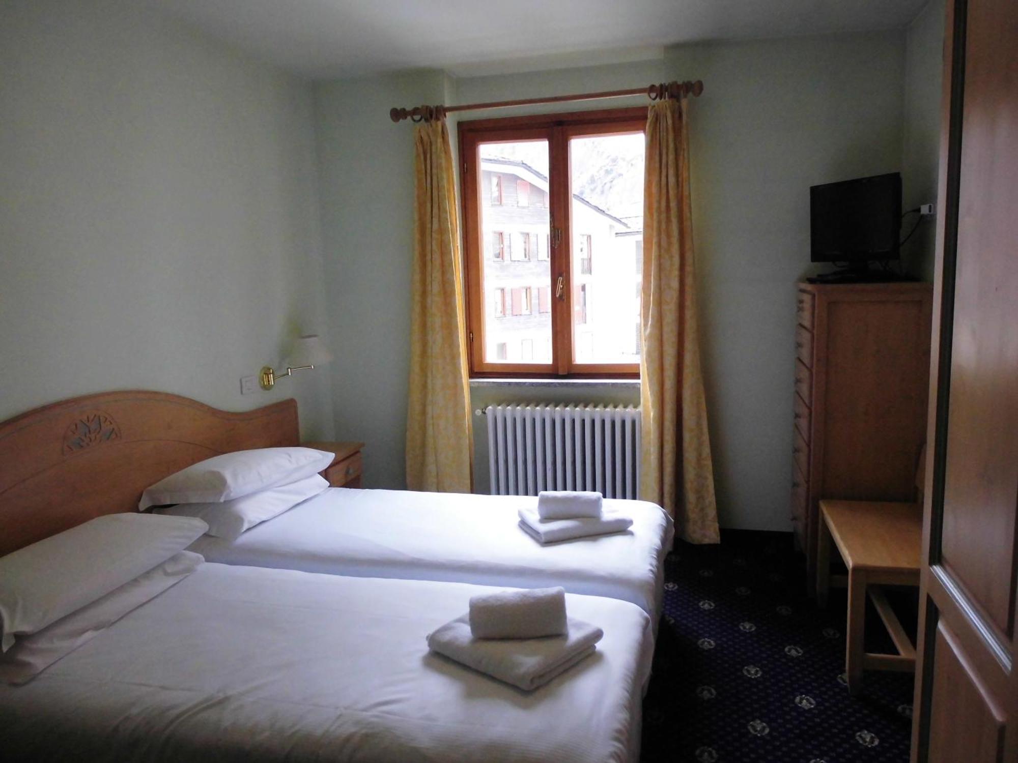 Hotel Residence Valverde Gressoney-La-Trinite Bagian luar foto