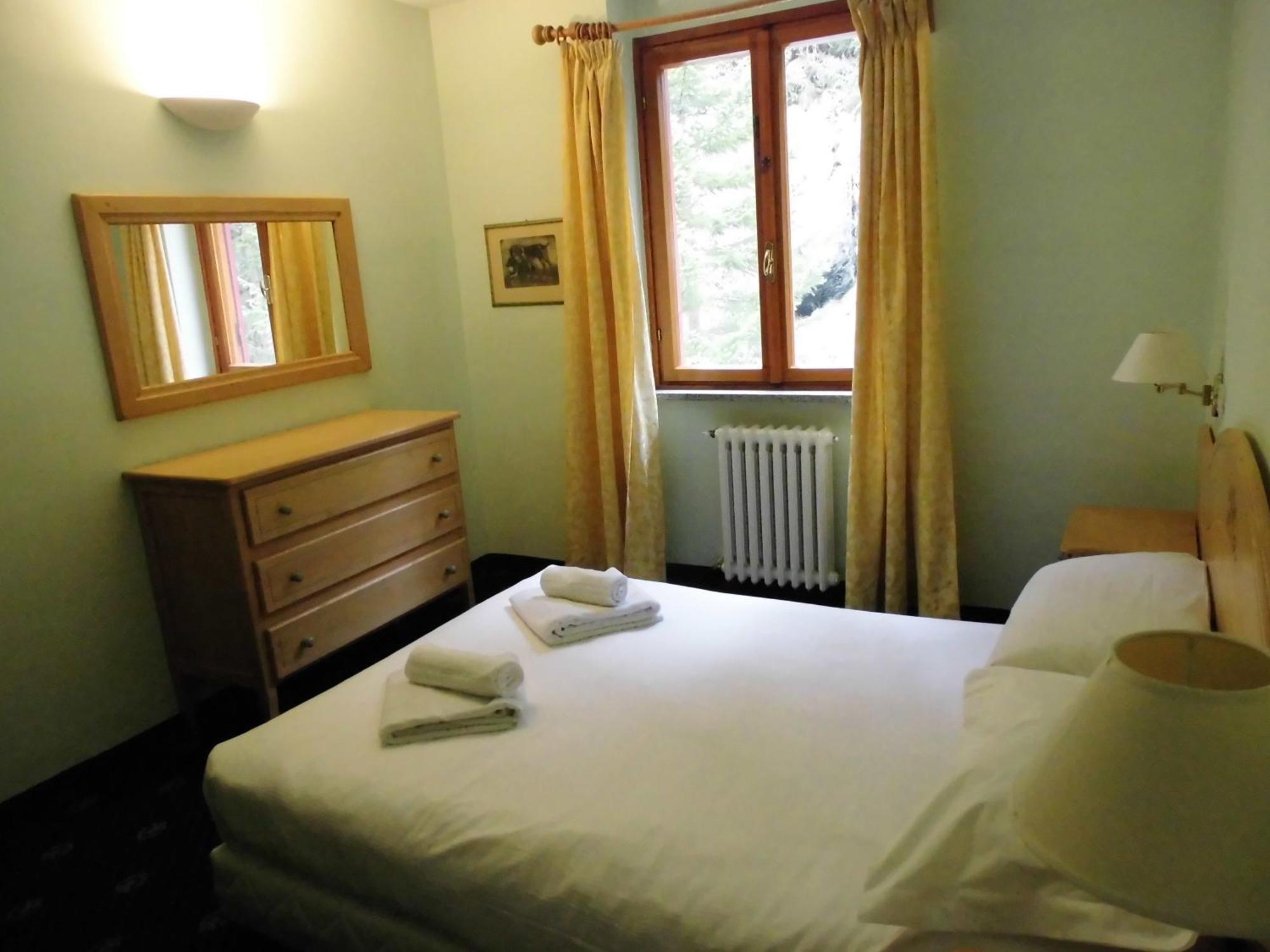 Hotel Residence Valverde Gressoney-La-Trinite Bagian luar foto