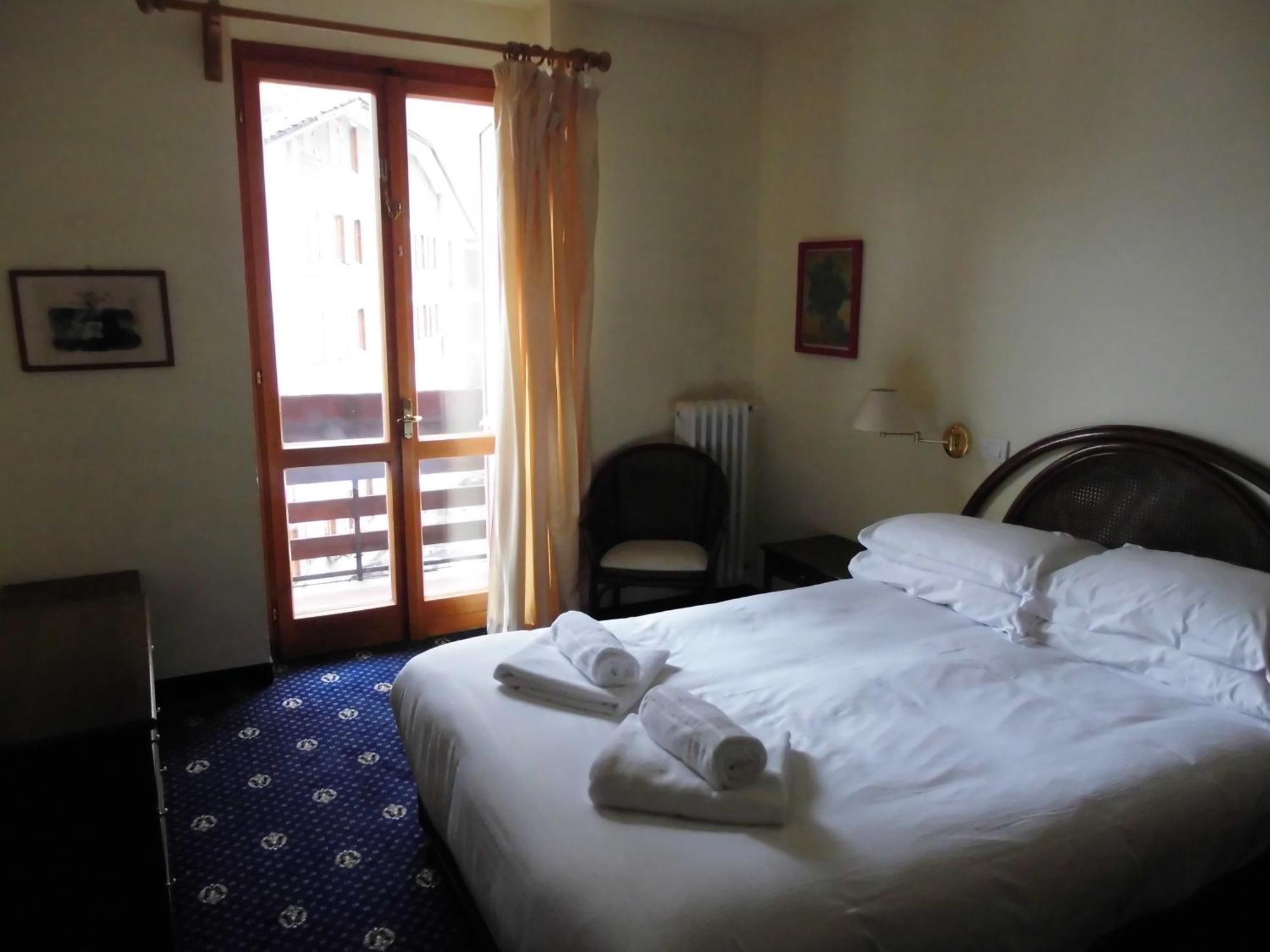 Hotel Residence Valverde Gressoney-La-Trinite Bagian luar foto
