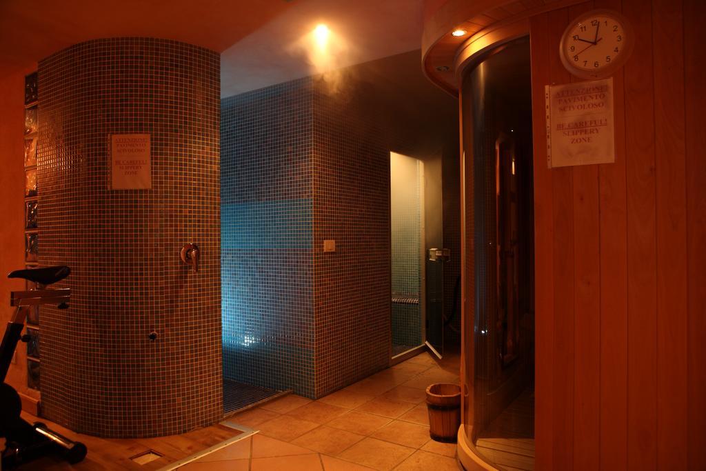 Hotel Residence Valverde Gressoney-La-Trinite Bagian luar foto