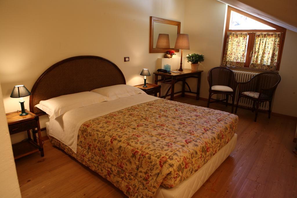 Hotel Residence Valverde Gressoney-La-Trinite Bagian luar foto