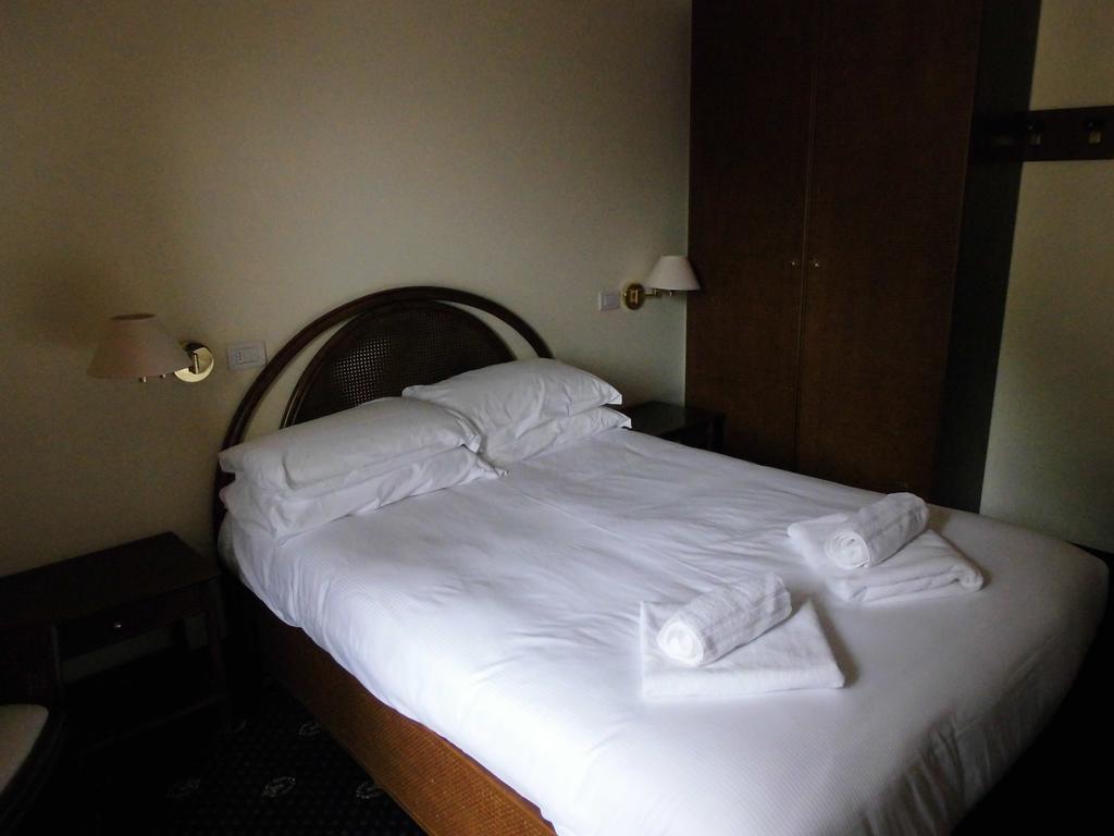 Hotel Residence Valverde Gressoney-La-Trinite Bagian luar foto