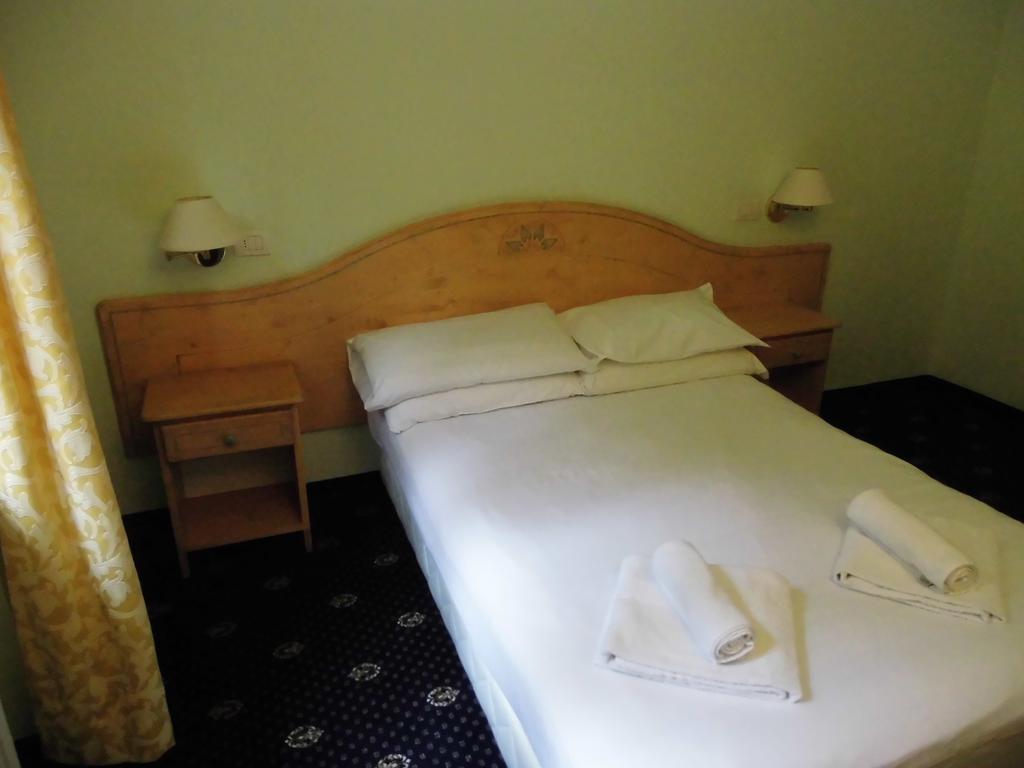 Hotel Residence Valverde Gressoney-La-Trinite Bagian luar foto