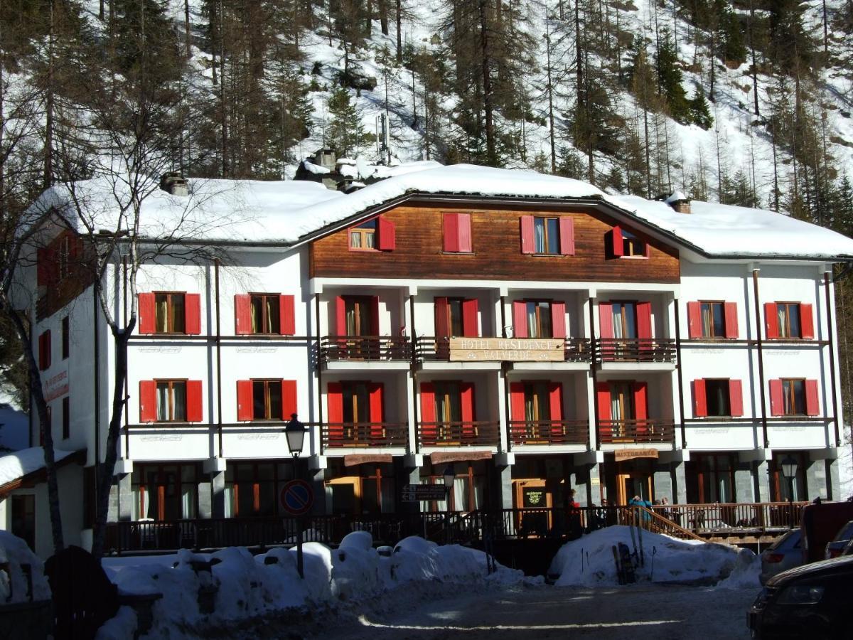 Hotel Residence Valverde Gressoney-La-Trinite Bagian luar foto